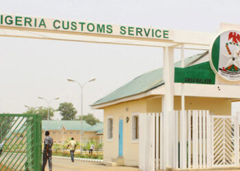Custom in container procedure deal with terminal operators