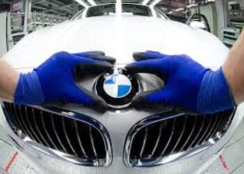Power failure paralyses production at BMW’s plant