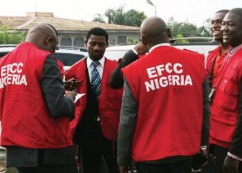 EFCC hits BDCs to save the Naira