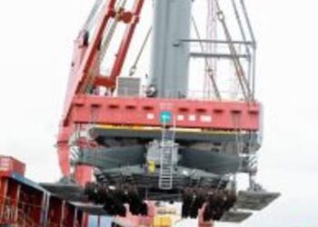 WACT enhances operation with new generation mobile harbour crane